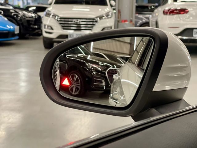 M-BENZ賓士 A180  第16張相片