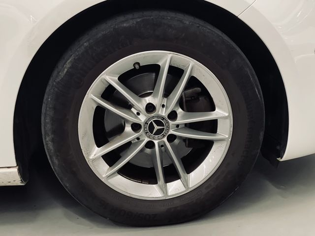 M-BENZ賓士 A180  第17張相片