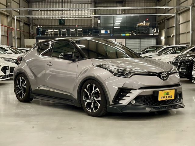 TOYOTA豐田 C-HR  第2張相片