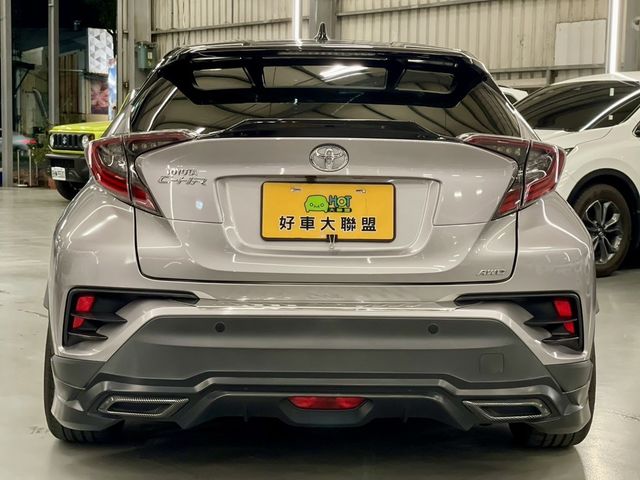 TOYOTA豐田 C-HR  第3張相片