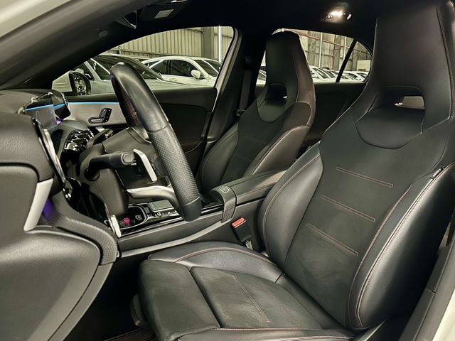 M-BENZ賓士 A180  第7張相片