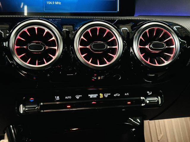 M-BENZ賓士 A180  第12張相片