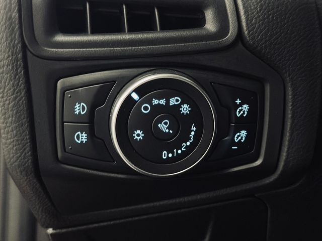 FORD福特 FOCUS  第16張相片