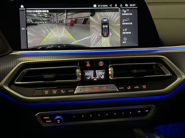 BMW寶馬 X6 XDRIVE40I  第11張相片