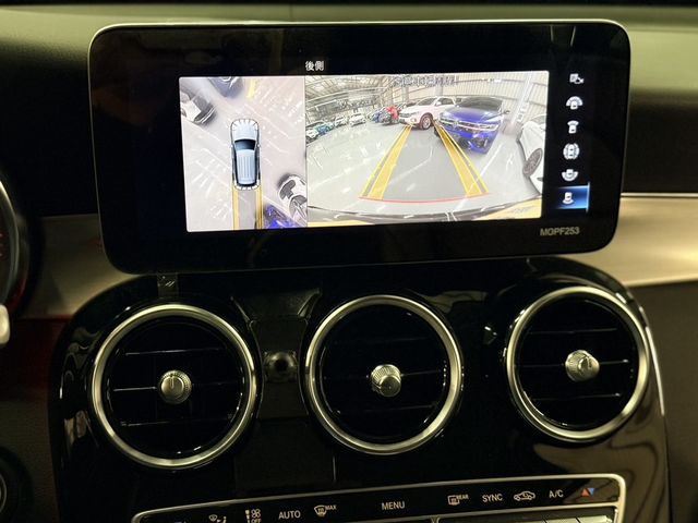 M-BENZ賓士 GLC200  第9張相片