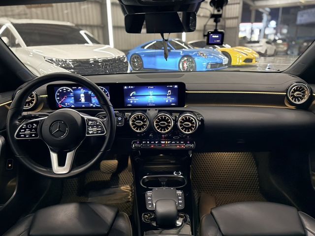 M-BENZ賓士 CLA200  第17張相片