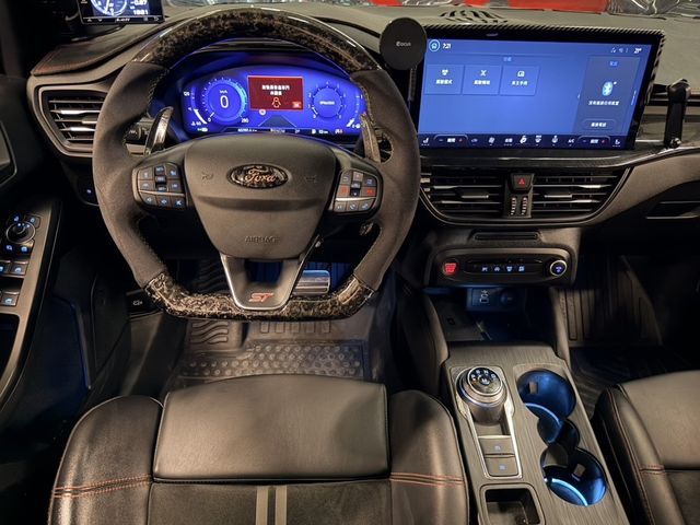 FORD福特 FOCUS ST WAGON  第9張相片