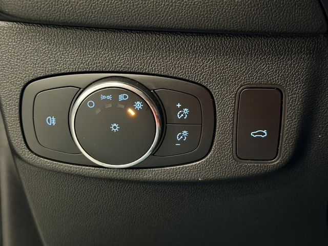 FORD福特 FOCUS ST WAGON  第15張相片