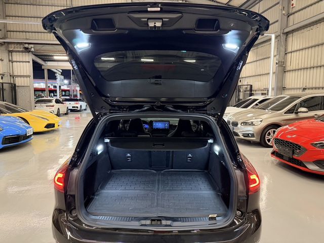 FORD福特 FOCUS ST WAGON  第19張相片