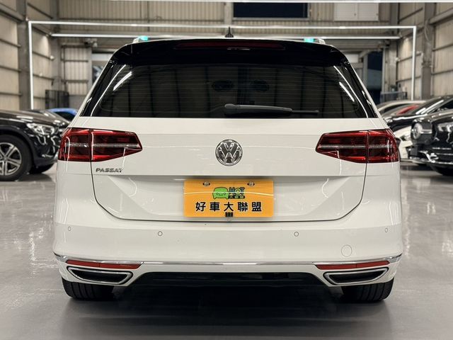 VOLKSWAGEN福斯 PASSAT VARIANT  第4張相片
