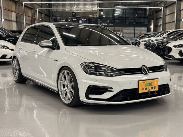 VOLKSWAGEN福斯 GOLF R  第2張相片