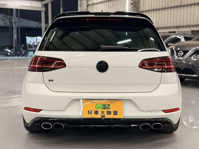 VOLKSWAGEN福斯 GOLF R  第4張相片