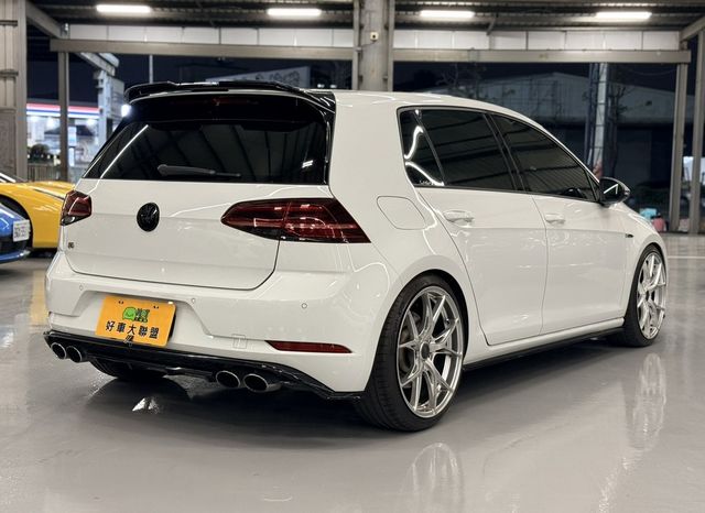 VOLKSWAGEN福斯 GOLF R  第5張相片