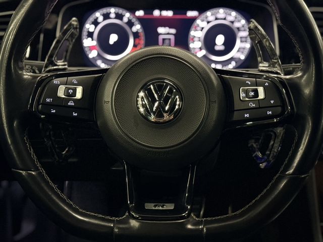 VOLKSWAGEN福斯 GOLF R  第14張相片