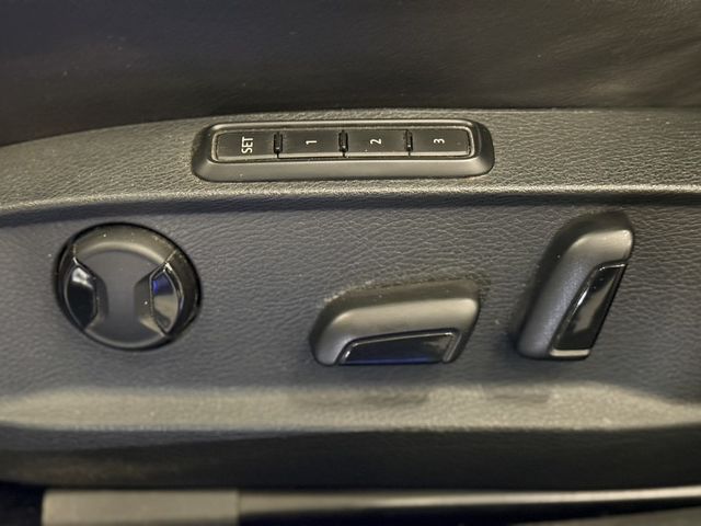 VOLKSWAGEN福斯 GOLF R  第16張相片