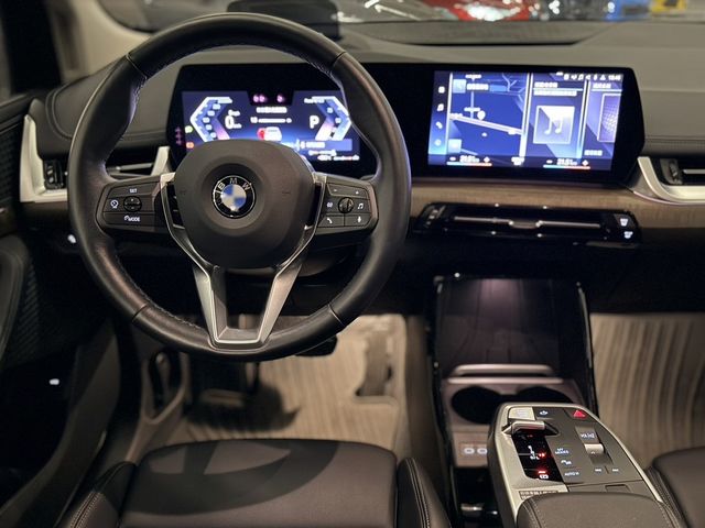 BMW寶馬 220I  第9張相片