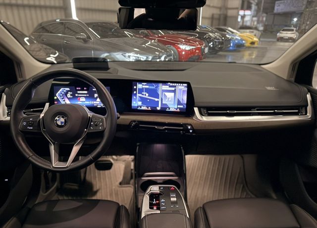 BMW寶馬 220I  第10張相片