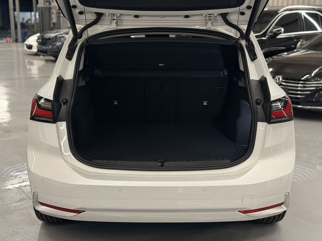 BMW寶馬 220I  第19張相片