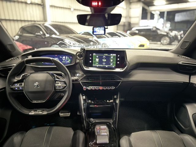 PEUGEOT寶獅 2008  第10張相片