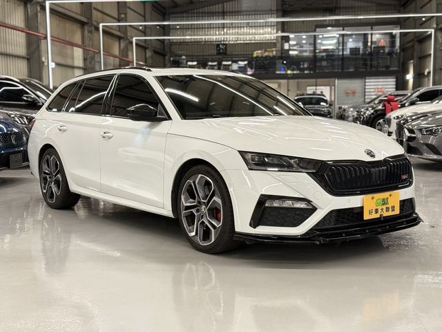 SKODA司科達 OCTAVIA COMBI  第2張相片