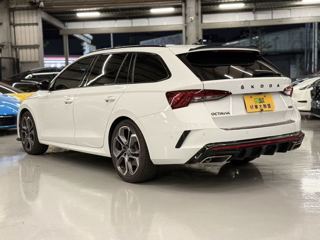 SKODA司科達 OCTAVIA COMBI  第6張相片