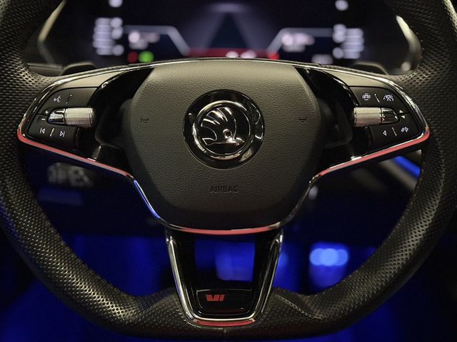 SKODA司科達 OCTAVIA COMBI  第13張相片