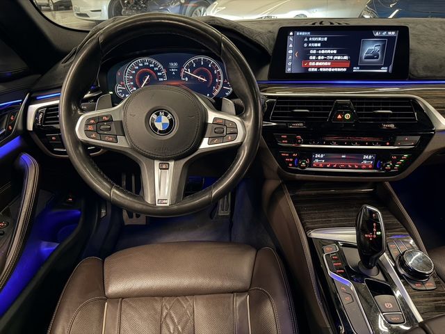 BMW寶馬 540I  第9張相片