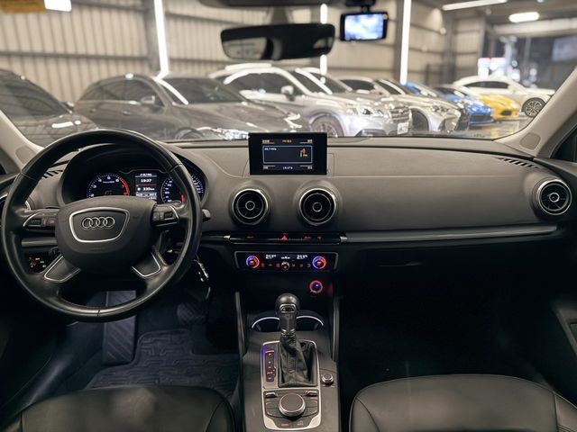 AUDI奧迪 A3  第10張相片