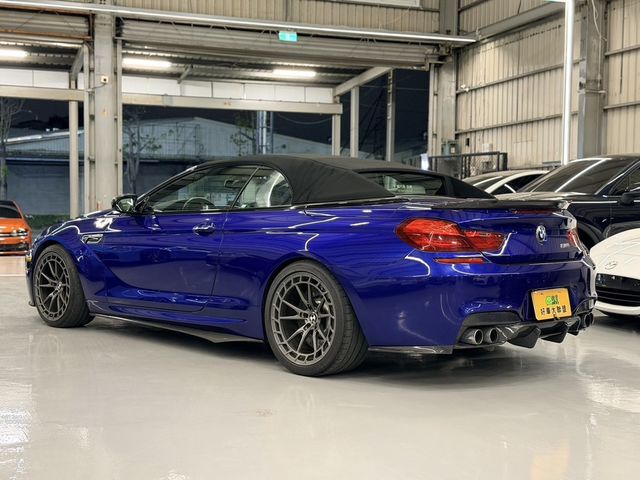 BMW寶馬 M6 COUPE  第6張相片