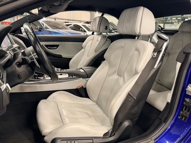 BMW寶馬 M6 COUPE  第7張相片