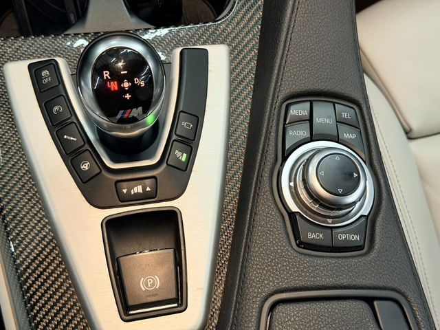 BMW寶馬 M6 COUPE  第15張相片