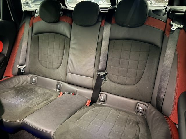 MINI迷你 CLUBMAN JCW  第8張相片