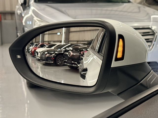 VOLKSWAGEN福斯 GOLF  第17張相片