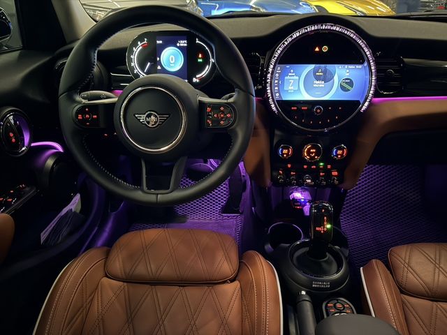 MINI迷你 HATCH  第7張相片