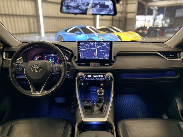 TOYOTA豐田 RAV4  第10張相片