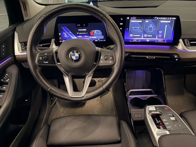 BMW寶馬 220I  第9張相片