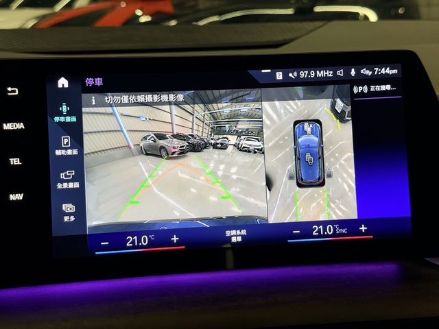 BMW寶馬 220I  第11張相片