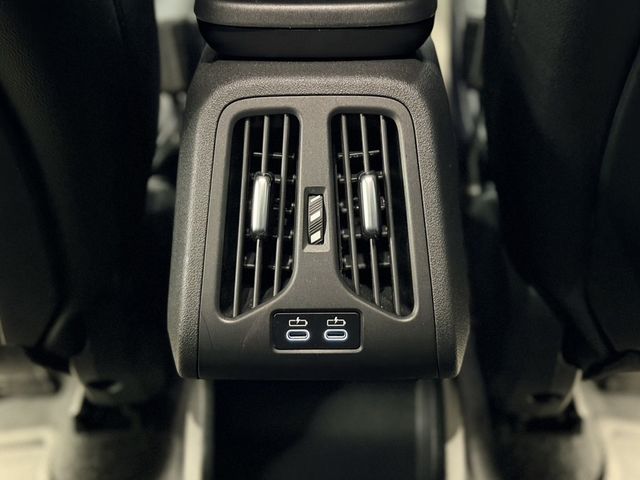 BMW寶馬 220I  第17張相片