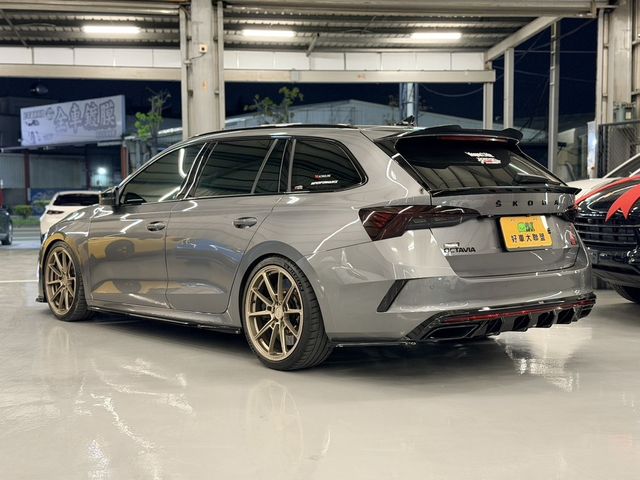 SKODA司科達 OCTAVIA COMBI  第6張相片