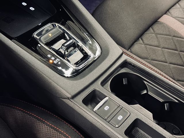 SKODA司科達 OCTAVIA COMBI  第13張相片