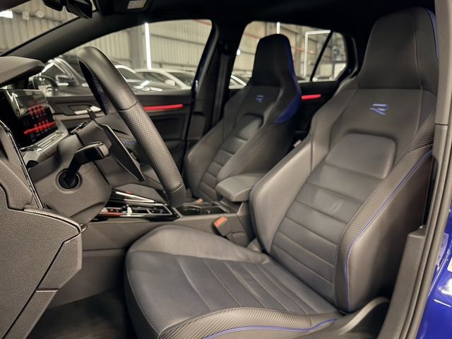 VOLKSWAGEN福斯 GOLF R  第7張相片