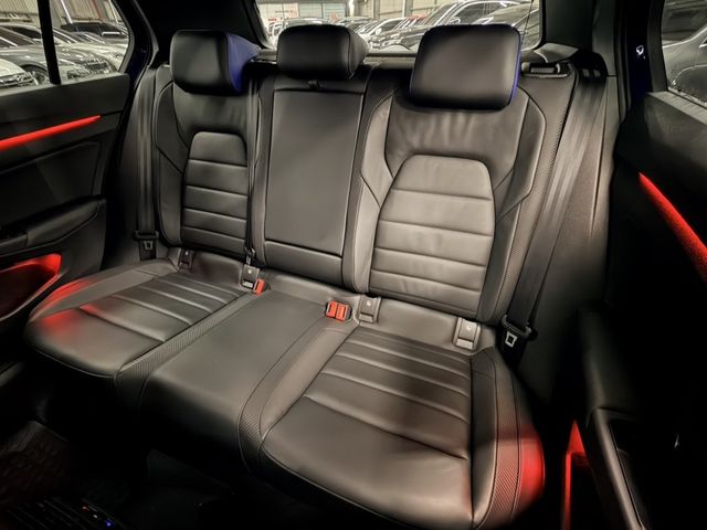 VOLKSWAGEN福斯 GOLF R  第8張相片