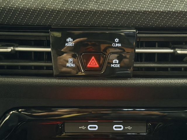 VOLKSWAGEN福斯 GOLF R  第12張相片