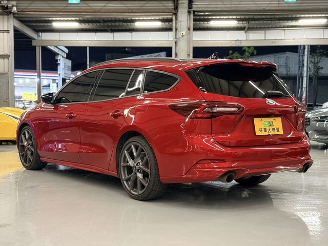 FORD福特 FOCUS ST WAGON  第6張相片