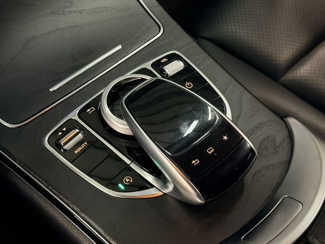 M-BENZ賓士 C300  第13張相片