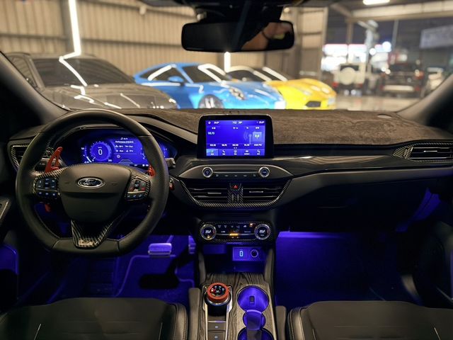 FORD福特 FOCUS ST  第10張相片