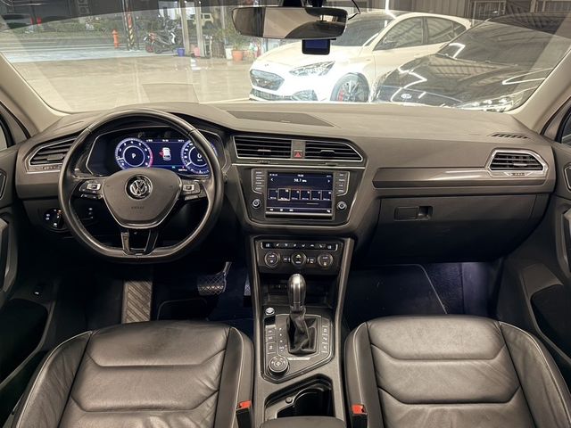 VOLKSWAGEN福斯 TIGUAN  第10張相片