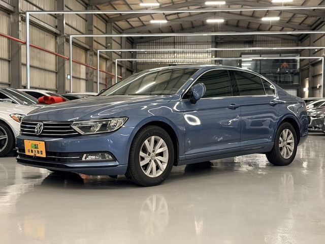 VOLKSWAGEN福斯 PASSAT  第1張相片