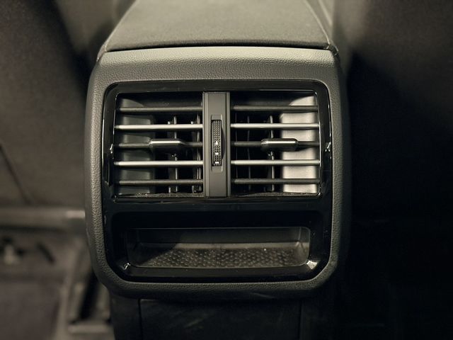 VOLKSWAGEN福斯 PASSAT  第18張相片