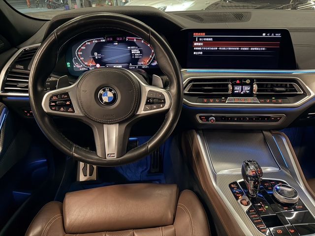 BMW寶馬 X6 M  第9張相片